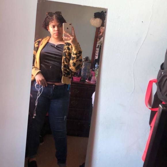 Meet your Posher, Francy - Picture 1 of 1